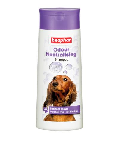 Beaphar odour neutralising shampoo bottle