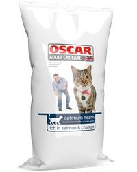 Bag of OSCAR adult cat care rich in salmon & chicken